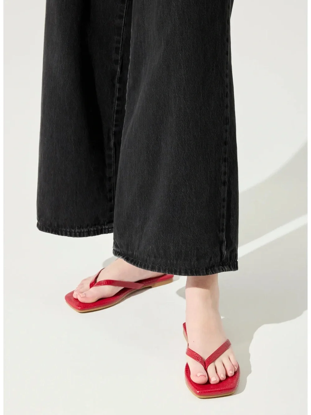 Yosi Samra Mercer Flip Flop in Red Croc